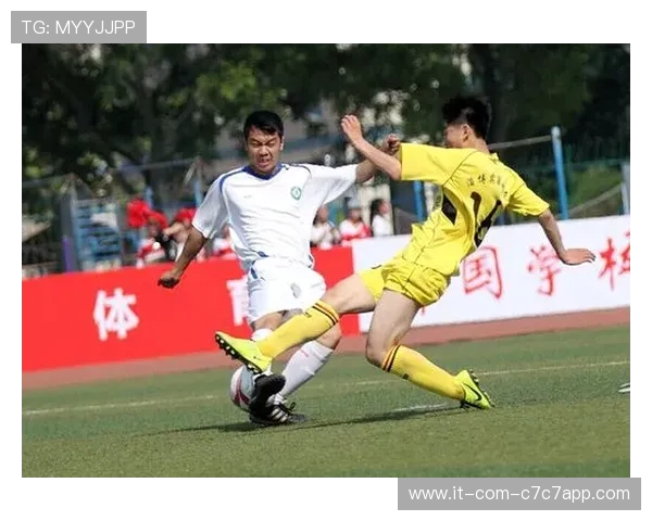 足球星罗成长之路与赛场荣耀全面解析与未来发展展望